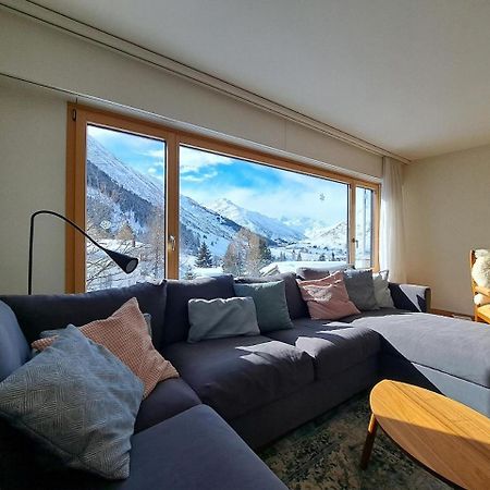 Top Modernes Apartment Im Herzen Von Andermatt Balkon & Bergblick 外观 照片
