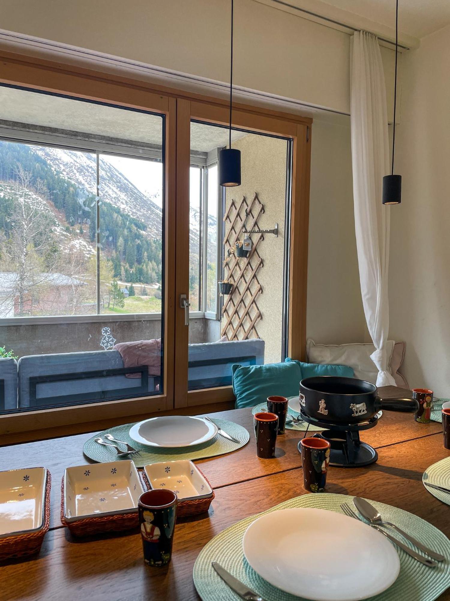 Top Modernes Apartment Im Herzen Von Andermatt Balkon & Bergblick 外观 照片