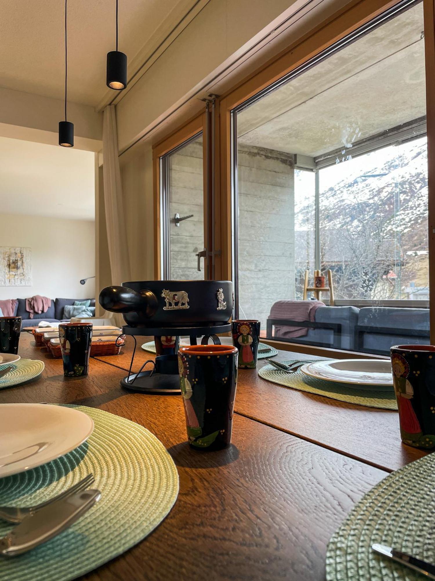 Top Modernes Apartment Im Herzen Von Andermatt Balkon & Bergblick 外观 照片