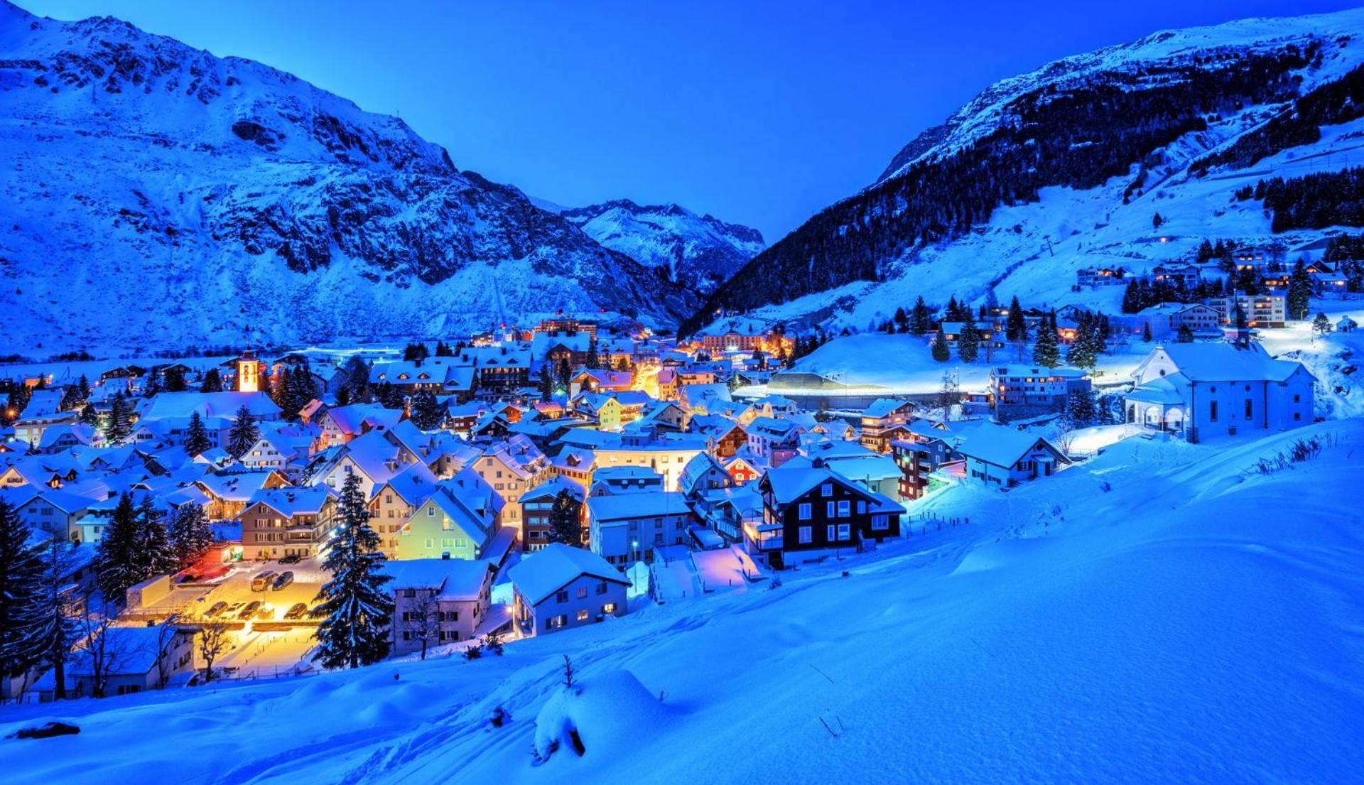 Top Modernes Apartment Im Herzen Von Andermatt Balkon & Bergblick 外观 照片