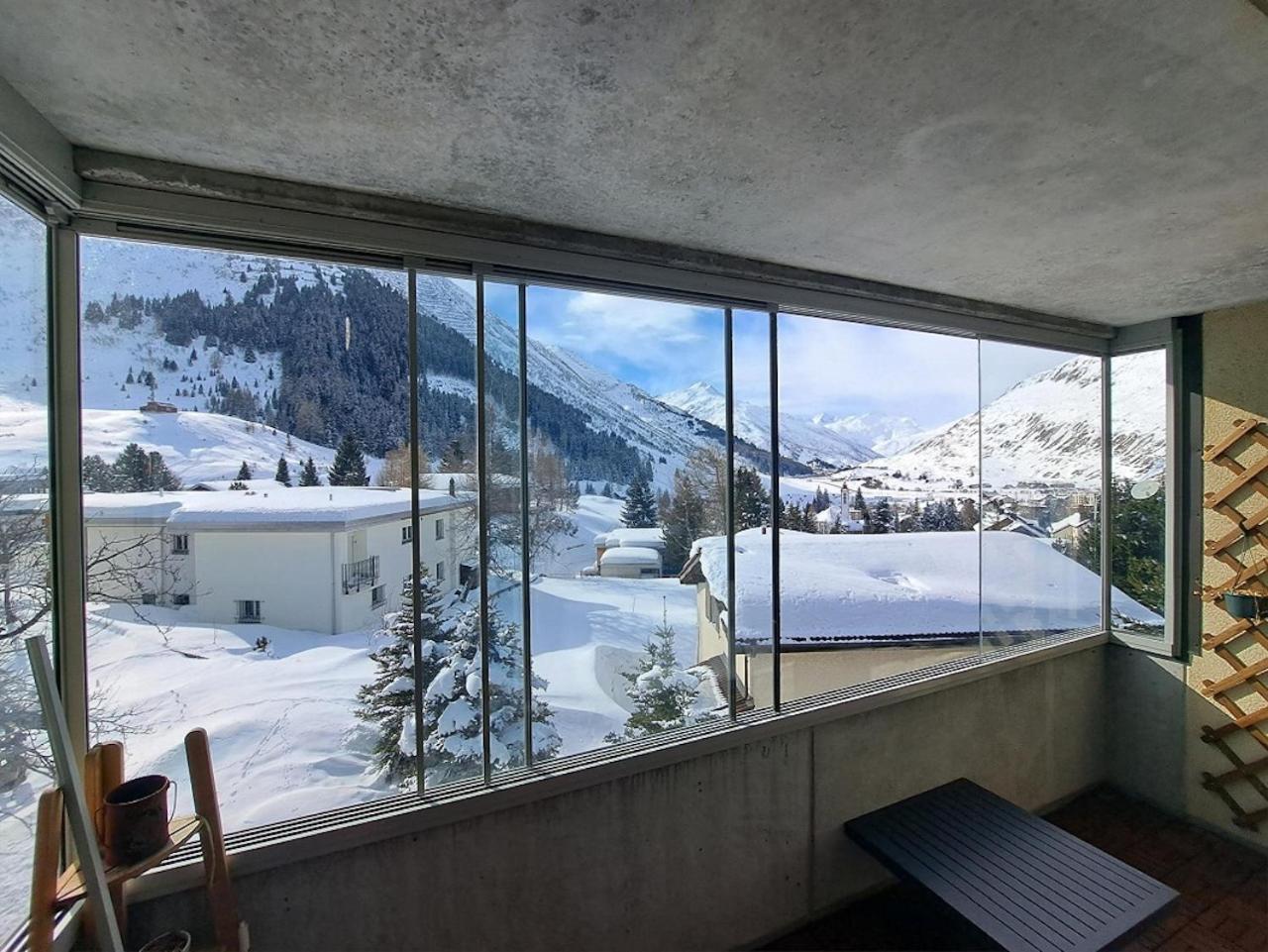 Top Modernes Apartment Im Herzen Von Andermatt Balkon & Bergblick 外观 照片
